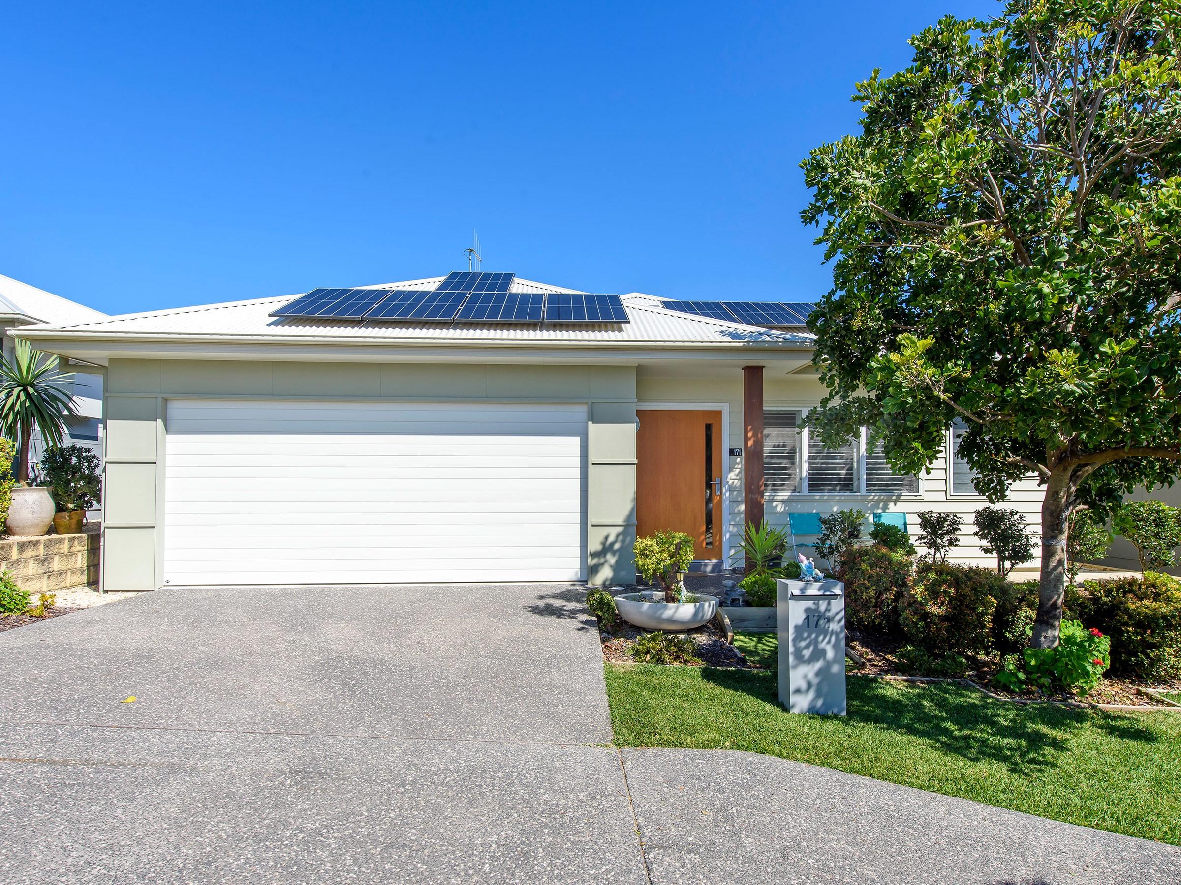 ReSale Noosa Design 2 bedrooms plus Study/Media Room, Lake Cathie ID 171